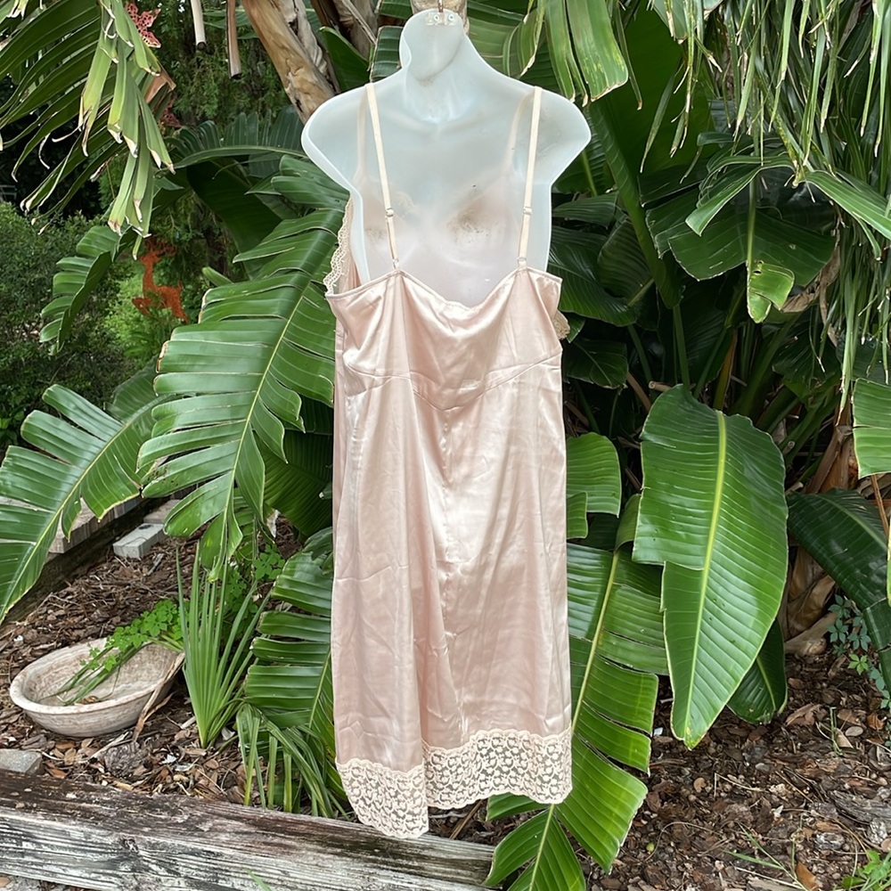 Belle Poque lace trim retro satin slip dress - Picture 4 of 9